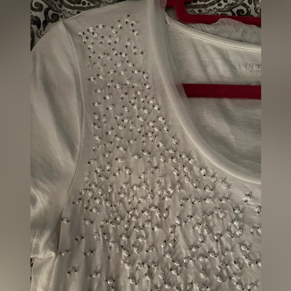 Ann Taylor White Tee Shirt with bling - Picture 5 of 5